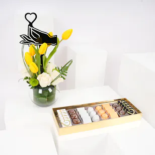 Bostani Signature Medium Box | Blooms Vase Bostani Signature Medium Box | Blooms Vase