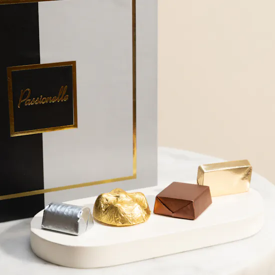 Passionelle Deluxe Chocolate Box