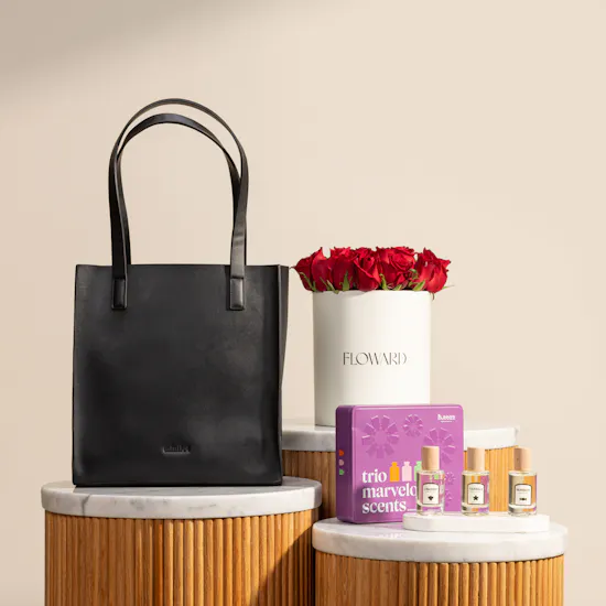 Minilet Black Basic Tote Bag | Bubblzz Trio Marvelous Scents Sensual Minis Collection Box and Red Roses Box