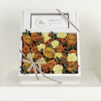 Solo Beauty Lounge Vouchers With Flowers