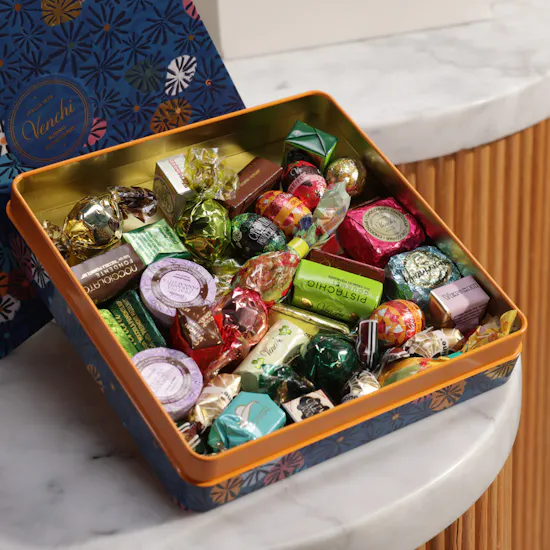 Venchi Murrine Blue Maxi Assorted Chocolate Box | Signature Touch Flower Bouqet