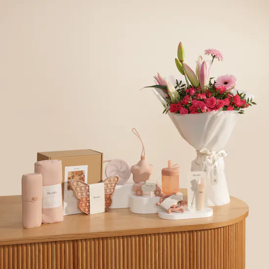 Moonkie Premium Baby Gift Set | Shiny Flowers