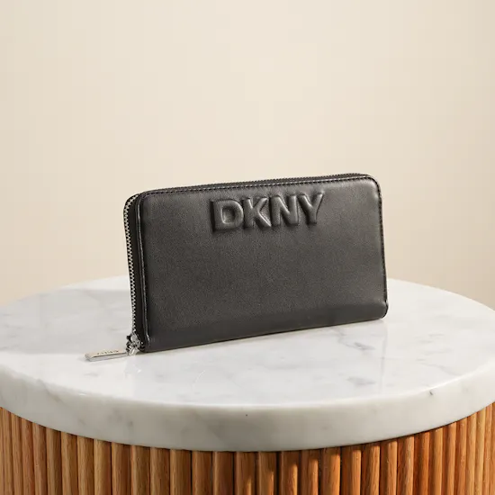 Dkny Tinsley ZIP Around Women’s Wallet