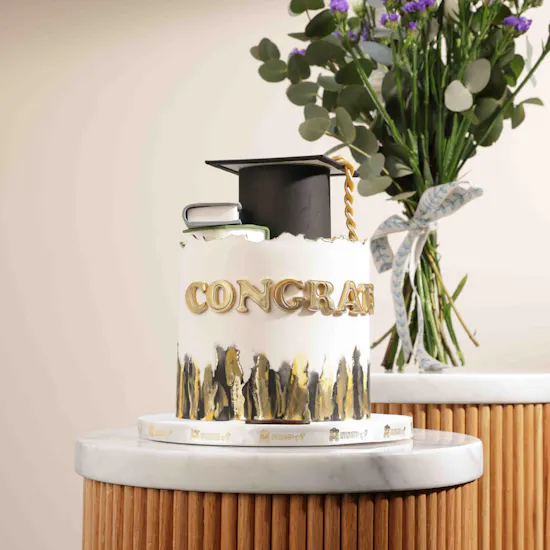 Decorating Memories Graduation Cake | Flowers