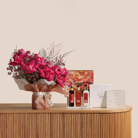 Waldorf Astoria Spa 60 Minutes Couple Massage Gift Voucher | Forest Essentials Set and Flower Bouquet