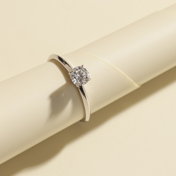 Buy and send Damas Gaia Diamond Ring gift Online in Jeddah