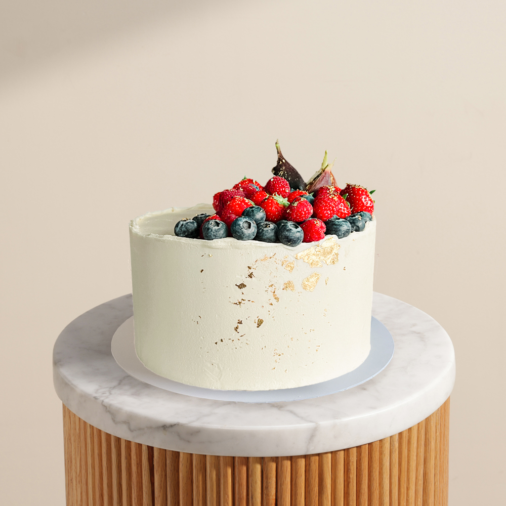 Erzulie Cakes White Chocolate and Berries Cake