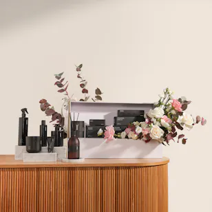 مجموعة عطور المنزل الأساسية الفاخرة من مبخر | زهور رقيقة مجموعة عطور المنزل الأساسية الفاخرة من مبخر | زهور رقيقة