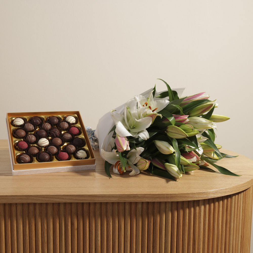 علبة ترافل الشوكولاتة ألاسكا وايت من بتيل | باقة ليليوم