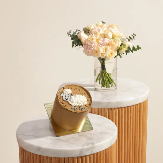 Floward Joyful Lamb Cake | Festive Glow Flower Vase