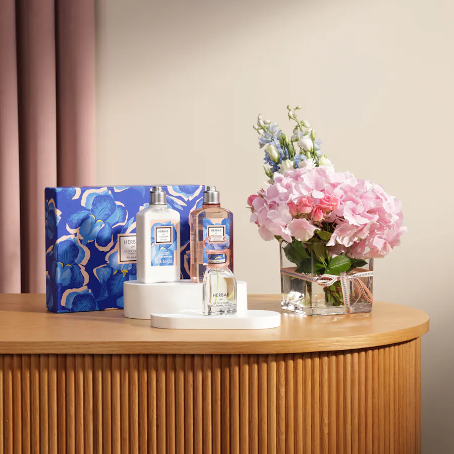 L'Occitane Herbae Iris Pallida Collection | Delicate Flowers  5
