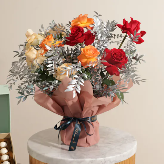 Nua Signature Arabesque Large Chocolate Box | Charming Flower Bouquet