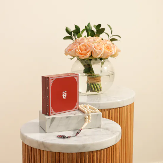 Kun Luxury Rosary | Astounding Peach Roses Vase