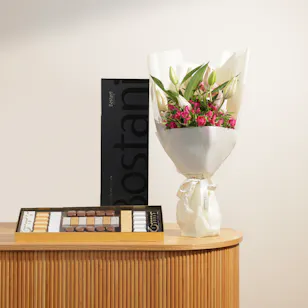 Bostani Black Signature Chocolate Box | Thoughtful Flowers Bouquet