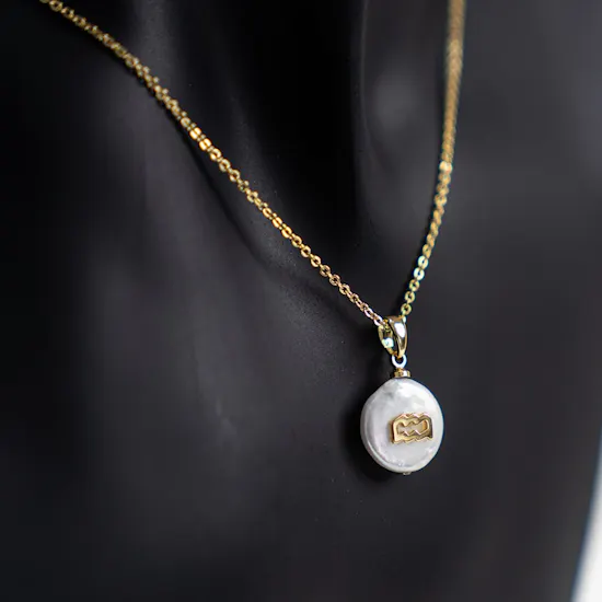 Gold plated zodiac sign Aquarius - Ash couture