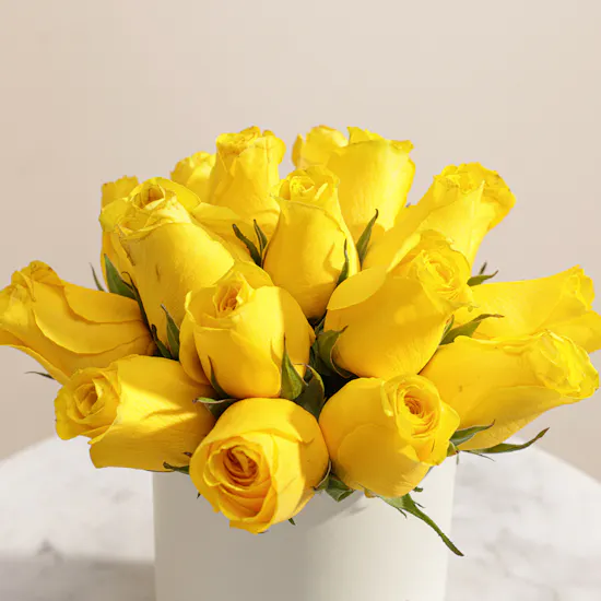 Lelido Yellow and White Rose Candle Bouquet | A Beautiful Pause Flower
