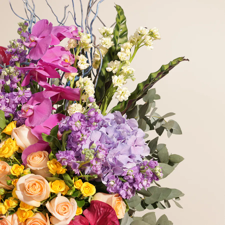 Opulent Petal Collection | Flowers Vase 4