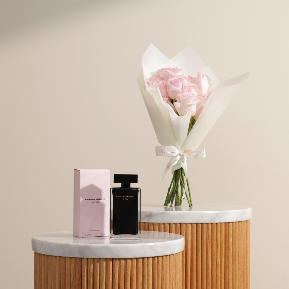 عطر  فور هير او دو تواليت للنساء من نارسيسو رودريغز | زهور أناقة حنونة