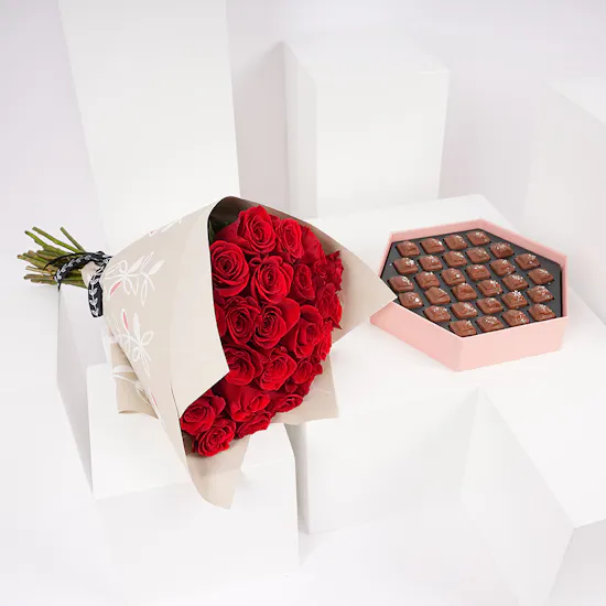 Hanoverian Pecan Chocolate Box | Roses Romantic