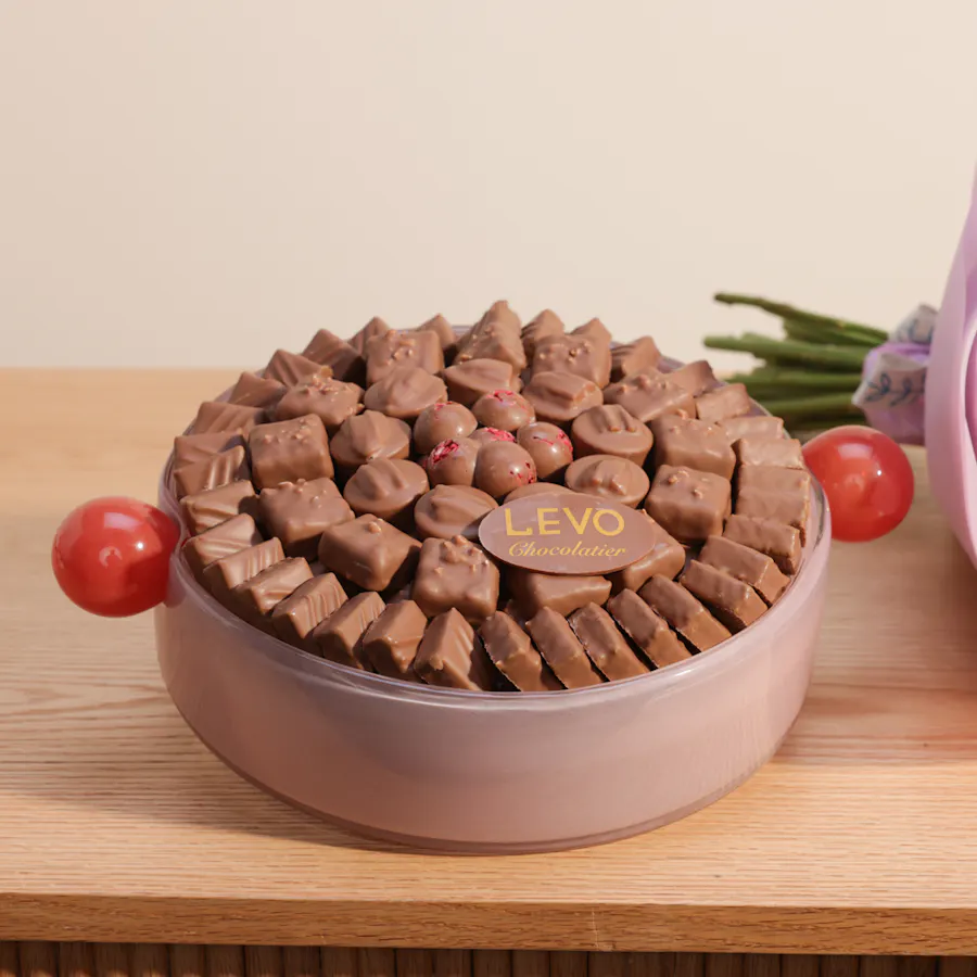Levo Mix Chocolate Tray | Flowers Bouquet 4