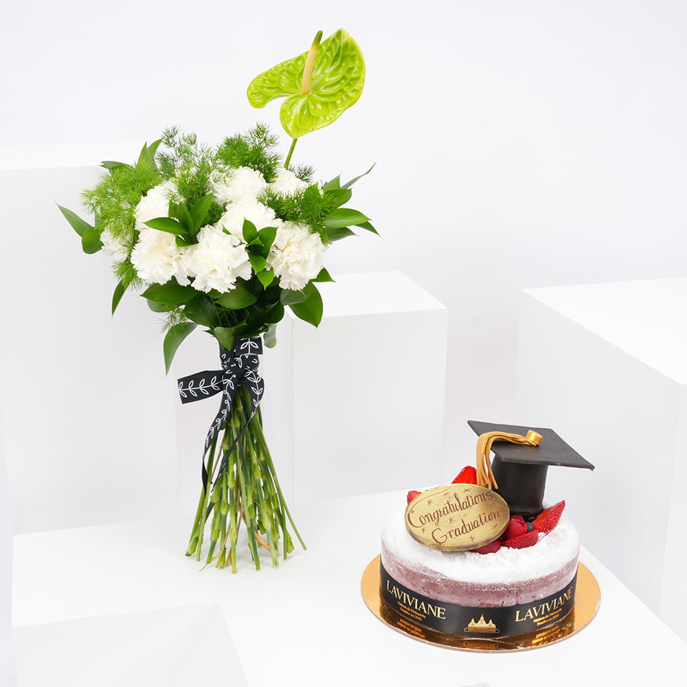 كيك ريد فيلفيت للتخرج من لافيفيان | كارنيشن أبيض