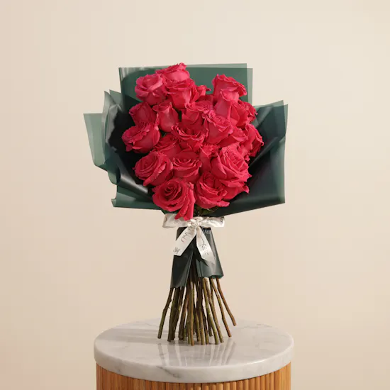 Fuchsia Delight Rose Bouquet | 25 Flowers