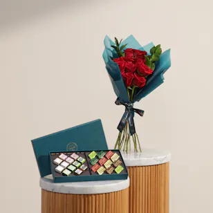 Venchi Murrine Cremino and Gianduiotto Chocolates Blue Gift Box | Delightful Flowers