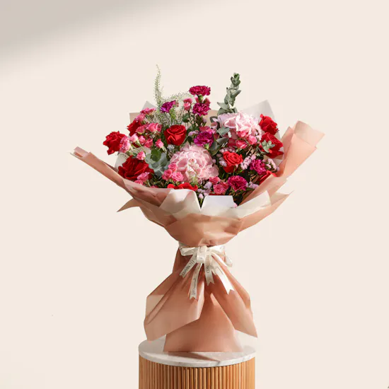 Rose Charm Flowers Bouquet