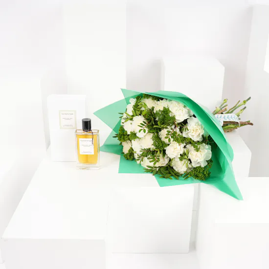 Van Cleef And Arpels Precious Oud for Women | Carnations