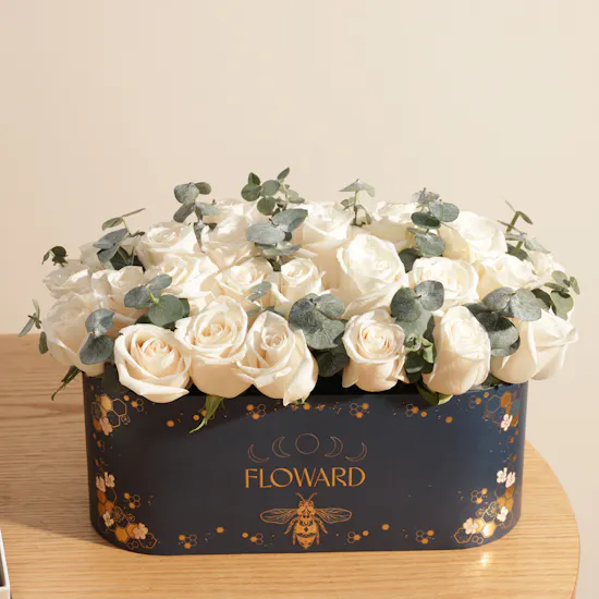 Floward Essence of Joy Medium Chocolate Box | Magical Flowers