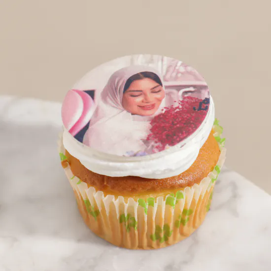 Mister Baker Personalized Photo Cupcakes
