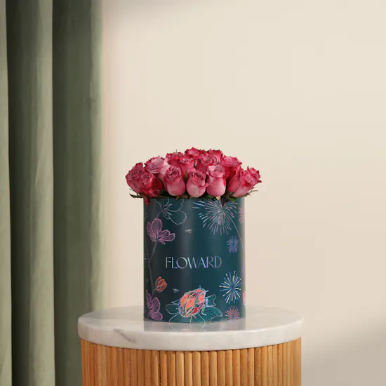 Royal Purple Rose Box | 25 Flowers