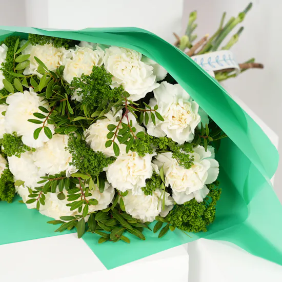 Van Cleef And Arpels Precious Oud for Women | Carnations