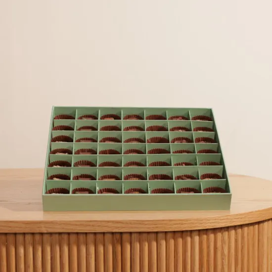 Abucci Chocolate Palm Box | 49 Pieces