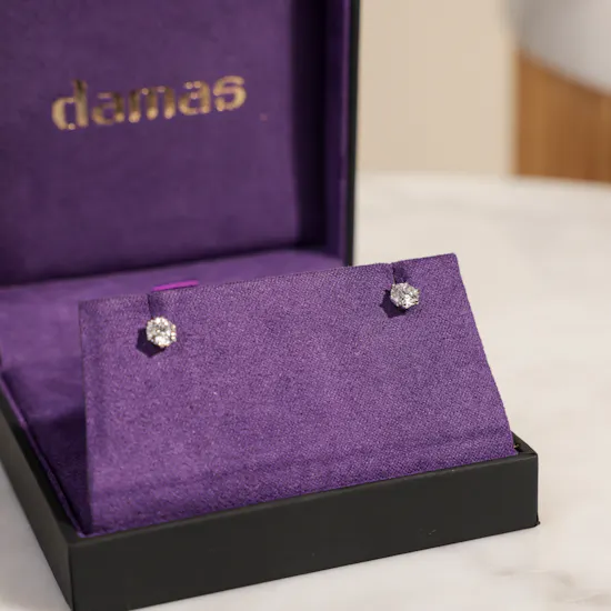 Damas Luxury Earrings | Elegant Flowers Bouquet