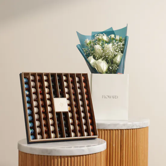 Nua Classic Luxury Blue Large Bonbon Box | Delightful Flower Bouquet