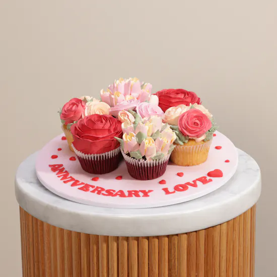 Floward Love Floral Cupcakes Bouquet