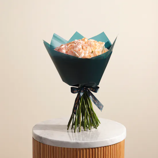 Peach Roses Bouquet | 35 Flowers