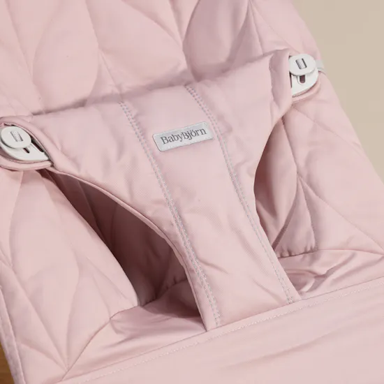 BabyBjörn Bliss Woven Petal Quilt Dusty Pink Bouncer