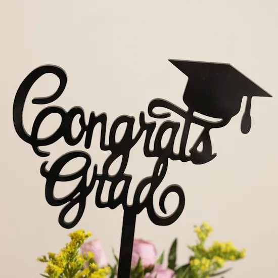 Floward Graduation Cupcakes | Blissful Roses