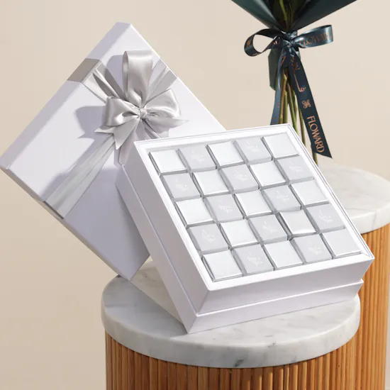 Le Chocolatier Dubai I Love You Classic Chocolate Box | The Red Affair Flower