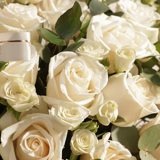 Calm Radiance Flower Vase