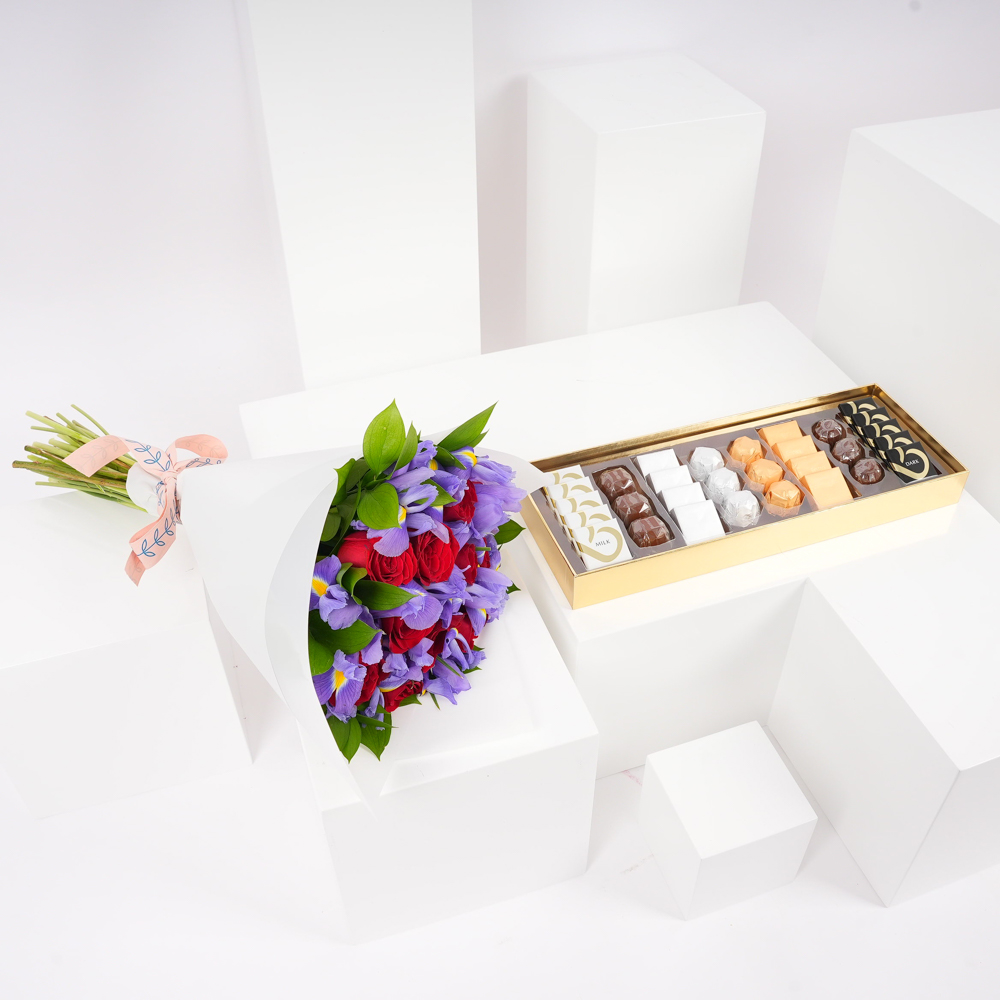  علبة بستاني المميزة أبيض وسط | باقة الربيع