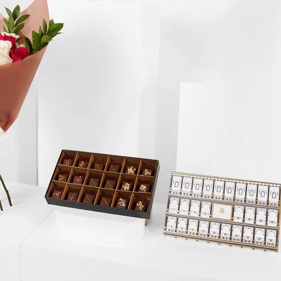 Abucci Chocolate Box Small Size | Rose Bouquet