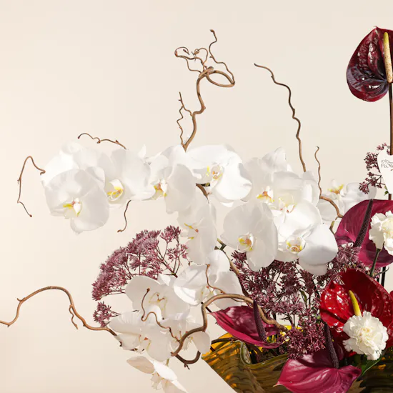 Elegant Flowers Vase
