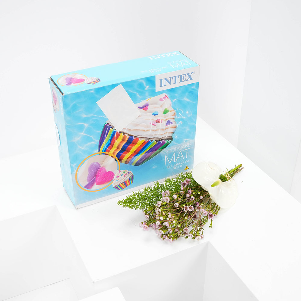 عوامة بتصميم كب كيك من انتكس |  زهور