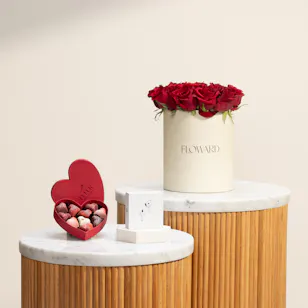 Apple 4 with Active Noise Cancellation AirPods | Fleur Chocolate Box and Flowers