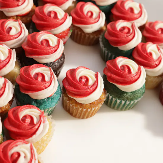 Helen's Bakery Personalized Letter Birthday Mini Cupcakes | Sunlit Breeze Flower Vase