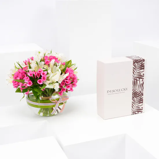 The Face Shop Beyond Total Recovery Set with Blooms Vase