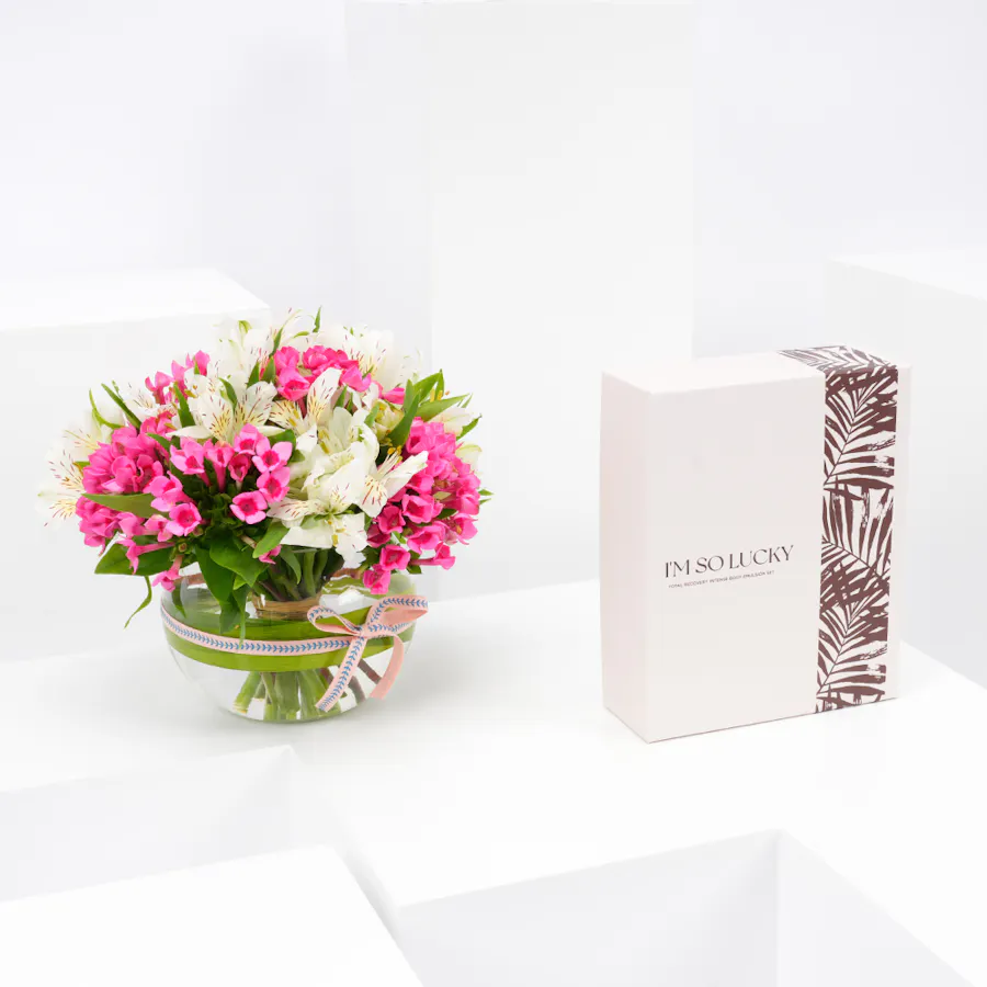 The Face Shop Beyond Total Recovery Set with Blooms Vase 6